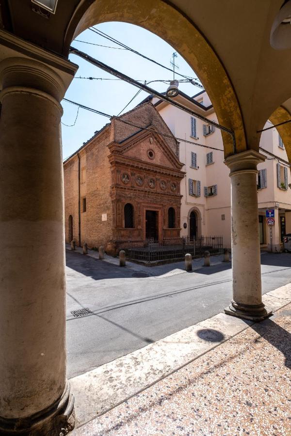 Bologna Suite Centre City Bagian luar foto