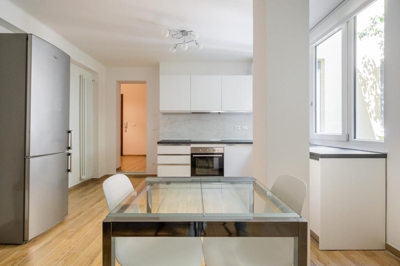 Bologna Suite Centre City Bagian luar foto